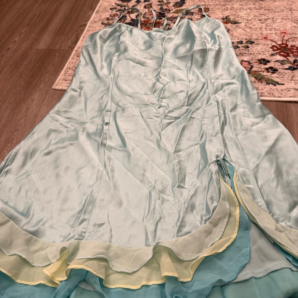 VICTORIAS SECRET Light Blue and Yellow Layered gown